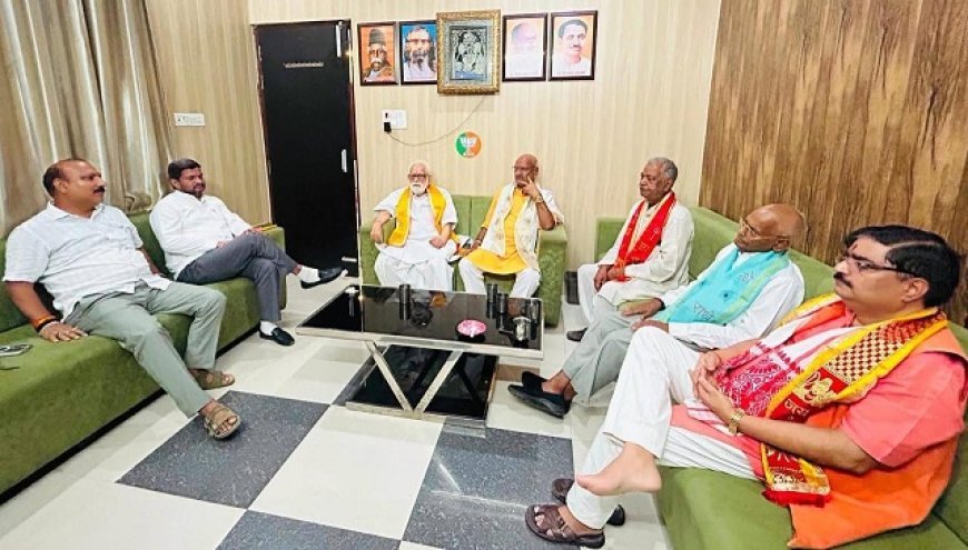 भाजपा जिलाध्यक्ष अजीत सिंह बब्बन ने पूर्व जिलाध्यक्षों का किया सम्मान, 2027 चुनावी रणनीति पर मंथन