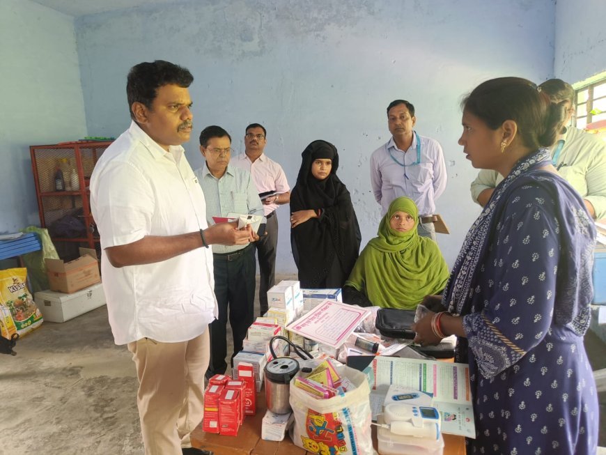 Sitapur: डीएम ने वीएचएसएनडी सत्र और विद्यालय निरीक्षण में मिलीं खामियां, एएनएम पर कार्यवाही के निर्देश।