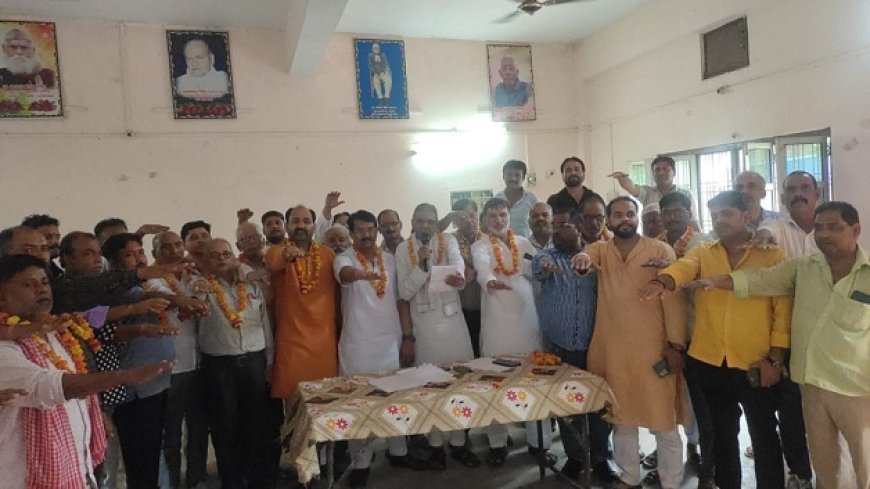 Hardoi Private Bus Unity Forum: प्राइवेट बस मालिक एकता मंच की कार्यकारिणी का गठन, बस संचालकों की समस्याओं के समाधान का दिलाया भरोसा