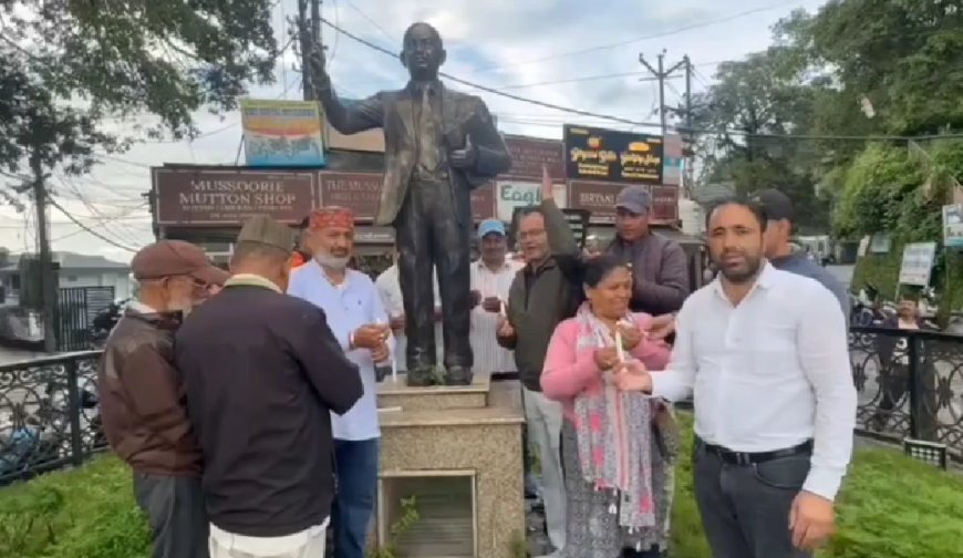 Mussoorie: दिल्ली के छात्र बोले- एकता की ताकत से मिली जीत, मसूरी में कांग्रेस ने कैंडल मार्च निकाल युवाओं के संघर्ष को किया सलाम