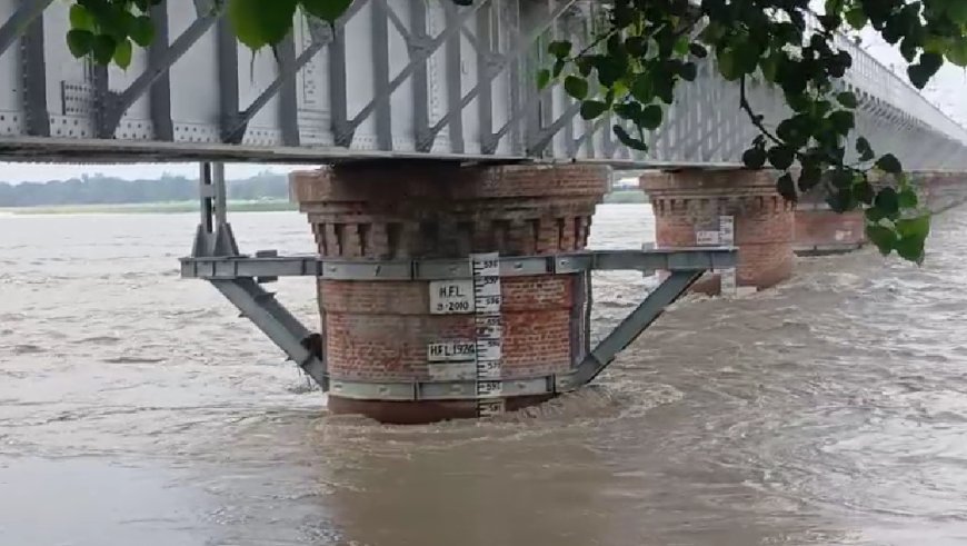 Sambhal: रौद्र रूप में गंगा- सम्भल के राजघाट पर खतरे के निशान से ऊपर बह रही धारा, किसानों की बढ़ी चिंता
