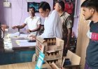 हाथरस में अवैध शराब के खिलाफ आबकारी विभाग की बड़ी कार्रवाई, कई संदिग्ध ठिकानों पर छापेमारी
