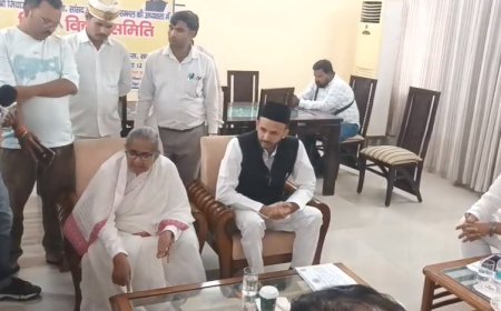 Sambhal: सम्भल में बिजली संकट पर सियासत तेज, सांसद ने उठाए सवाल, मंत्री ने अफसरों को लगाई फटकार