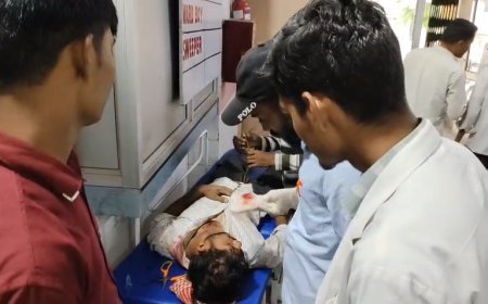 Sambhal: ट्रक-टेंपो की भीषण भिड़ंत में तीन की मौत, एक घायल; दो ने मौके पर तो तीसरे ने अस्पताल में तोड़ा दम