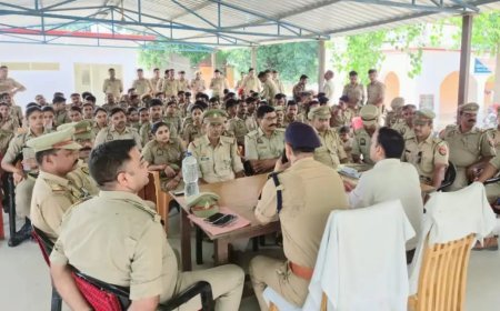 Sitapur: श्रावण मास व कांवड़ यात्रा को लेकर प्रशासन अलर्ट, एसडीएम-सीओ ने नैमिषारण्य में सुरक्षा व्यवस्था का लिया जायजा