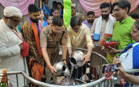 सावन के पहले सोमवार पर पीलीभीत में उमड़ा शिवभक्तों का जनसैलाब: डीएम-एसपी ने किया जलाभिषेक, सुरक्षा व्यवस्था का लिया जायजा