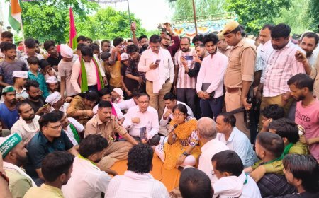 अतरौली में अंडा फैक्ट्री के खिलाफ जनआंदोलन तेज: चौथे संगठन के समर्थन से बढ़ा प्रशासनिक दबाव, नहीं माने प्रदर्शनकारी
