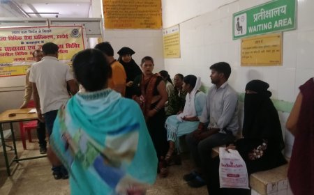 Hardoi: संडीला सीएचसी में विधिक जागरूकता शिविर आयोजित, विश्व स्तनपान सप्ताह व मानसिक रोगियों के कानूनी अधिकारों पर किया गया जागरूक