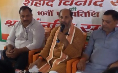 Ballia: पूर्व मंत्री ने पूर्व मंत्री पर छोड़ें शब्द बाढ़, कहां- हममें भाजपा के संस्कार हैं, ऐसे बोलने वालों में कई दलों और विचारधाराओं के संस्कार’