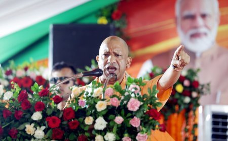 स्वतंत्रता संग्राम सेनानियों की अमिट गाथा का नाम है तिरंगा: सीएम योगी