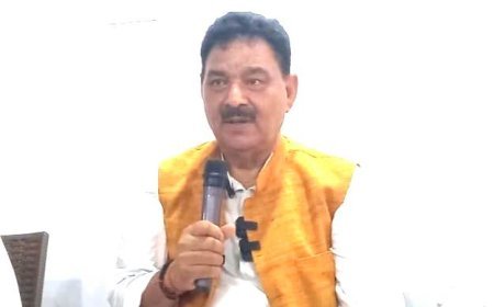 Ballia News: विनोद राय के परिजनों को न्याय दिलाना प्राथमिकता, पूर्व मंत्री नारद राय ने की निष्पक्ष जांच की मांग