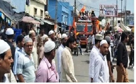 बिजनौर में गंगा-जमुनी तहजीब की खूबसूरत तस्वीर: जनाजे के सम्मान में कांवड़ियों ने थामे कदम और बंद किया DJ