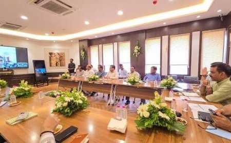 UP News: सर्वोदय विद्यालयों में स्मार्ट क्लासरूम की शुरुआत, विद्यार्थियों को मिलेगी डिजिटल शिक्षा की नई उड़ान