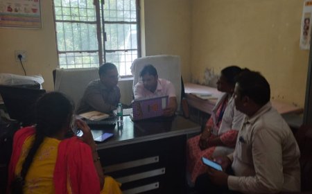 Hathras News: स्वास्थ और बाल विकास विभाग का संयुक्त निरीक्षण, चंदपा में योजनाओं की जमीनी हकीकत परखी
