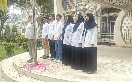 Deoband: दीनी इदारों में शान से लहराया तिरंगा, राष्ट्रगान के साथ मनाया स्वतंत्रता दिवस