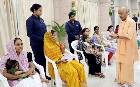 सीतापुर की रोली के जीवन में आई खुशियों की ‘बारिश’, थैलेसीमिया पीड़ित बच्चे के इलाज को सीएम योगी ने दी आर्थिक मदद