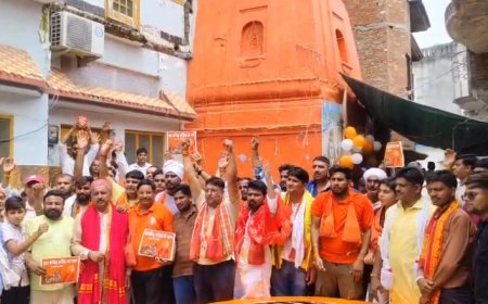 Sambhal: 46 साल बाद खुले मंदिर में कांवड़ियों ने किया जलाभिषेक, भाजपा जिलाध्यक्ष बोले- धरोहर की रक्षा के लिए आगे आए हिंदू समाज