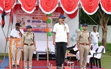 Ballia: वाराणसी जोन की 30वीं अंतर जनपदीय एथलेटिक्स एवं साइकिलिंग प्रतियोगिता का भव्य शुभारंभ