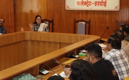Hardoi: बेसिक शिक्षा विभाग की समीक्षा में CDO ने दिए निर्देश—हर विद्यालय में मिले बेहतर शैक्षिक माहौल