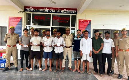 सीतापुर में पुलिस टीम पर गोली चलाने वाले 8 बदमाश गिरफ्तार, अवैध असलहा और रंगदारी की नकदी बरामद