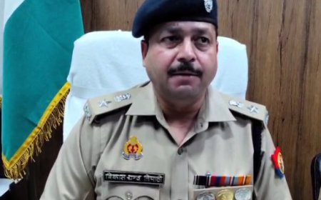 सम्भल में नए एसपी विकास चंद्र त्रिपाठी ने संभाला कार्यभार, बोले- अराजक तत्वों पर होगी सख्त कार्रवाई