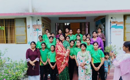 हरदोई में महिला आयोग सदस्य ने सुनीं 28 शिकायतें, कस्तूरबा विद्यालय और वन स्टॉप सेंटर का निरीक्षण, त्वरित कार्रवाई के दिए निर्देश
