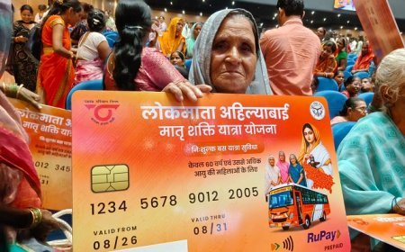Lucknow: ‘अब जब चाहें अयोध्या-काशी जाएंगे’, निशुल्क सफर की सौगात पर भावुक हुईं बुजुर्ग महिलाएं