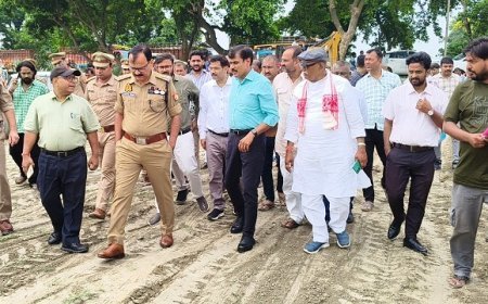 Ballia: 29 अगस्त को मुख्यमंत्री का बलिया दौरा, तैयारियों का जायजा लेने पहुंचे डीएम- एसपी