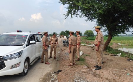 Hardoi News: रक्षाबंधन पर सुरक्षा के कड़े इंतजाम, पुलिस अधीक्षक ने लिया व्यवस्थाओं का जायजा
