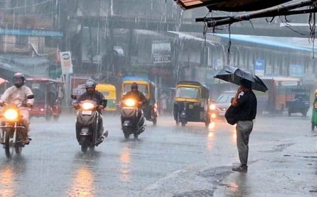 UP Weather Update: उत्तर प्रदेश में थमने वाला है भारी बारिश का दौर, मौसम विभाग ने दी तापमान बढ़ने की चेतावनी
