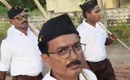 Karnataka News: आरएसएस पथ संचलन में हिस्सा लेने पर दो शिक्षकों पर गिरी गाज, शिक्षा विभाग ने सर्विस रूल्स उल्लंघन पर किया सस्पेंड