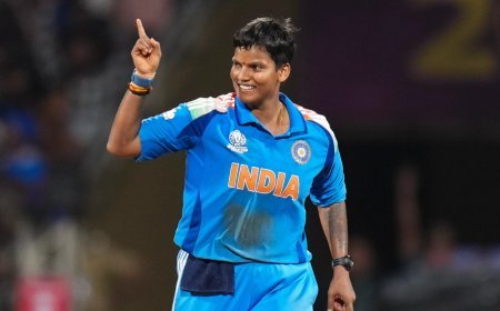 Deepti Sharma World Record: एशिया कप के पहले ही मैच में चमकीं दीप्ति शर्मा, गेंदबाजी से बनाया ऐतिहासिक कीर्तिमान