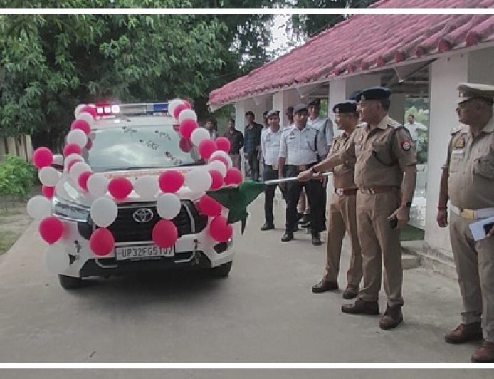 Hardoi: अपर पुलिस अधीक्षक ने हाईटेक इंटरसेप्टर वाहन को दिखाई हरी झंडी, सड़क सुरक्षा होगी और मजबूत