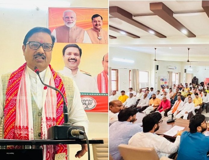 Hardoi: 'हर घर तिरंगा' अभियान को सफल बनाने के लिए भाजपा की जिला कार्यशाला, प्रदेश महामंत्री शंकर लाल लोधी ने कार्यकर्ताओं में भरा जोश