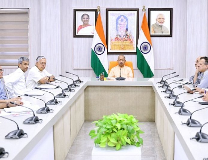 Lucknow: युवाओं की आकांक्षाओं के अनुरूप बनेगी यूपी की नई युवा नीति, सीएम योगी ने दिए विशेषज्ञ आयोग गठन के निर्देश