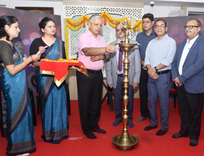लखनऊ में मेडिकल टूरिज्म की अपार संभावनाएं, मुख्य सचिव ने एकीकृत रणनीति बनाने पर दिया जोर