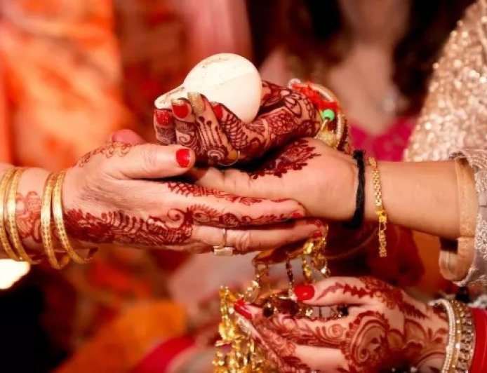 सरकार की शादी अनुदान योजना: क्या सच में विवाह पर मिल रहे हैं 5 लाख रुपये? जानिए वायरल दावों की सच्चाई