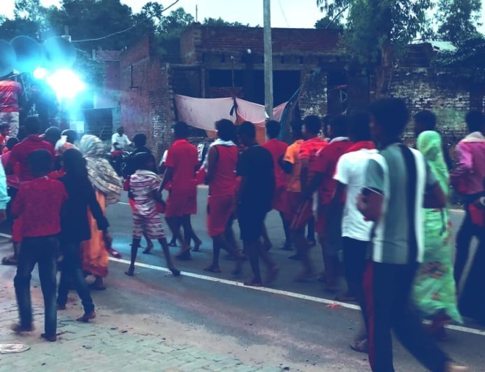 देवदेवेश्वर नाथ धाम जाने वाले बाईपास पर पसरा अंधेरा, कांवड़ियों की आस्था के साथ सुरक्षा भी दांव पर, आदेशों के बावजूद जिम्मेदार बेखबर