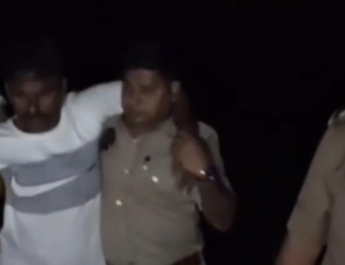 सहारनपुर के मिर्जापुर में पुलिस मुठभेड़ के बाद शातिर गोकश बिलाल घायल, तमंचा और गोवंश बरामद