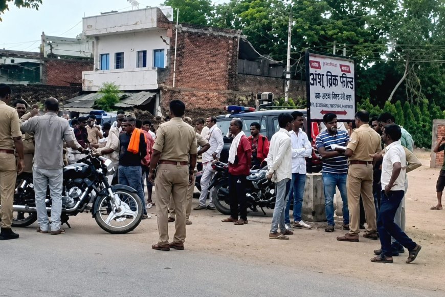 Sitapur News: सीतापुर-हरदोई मार्ग पर भीषण सड़क हादसा, स्कूटी और ट्रैक्टर-ट्रॉली की टक्कर में तीन घायल