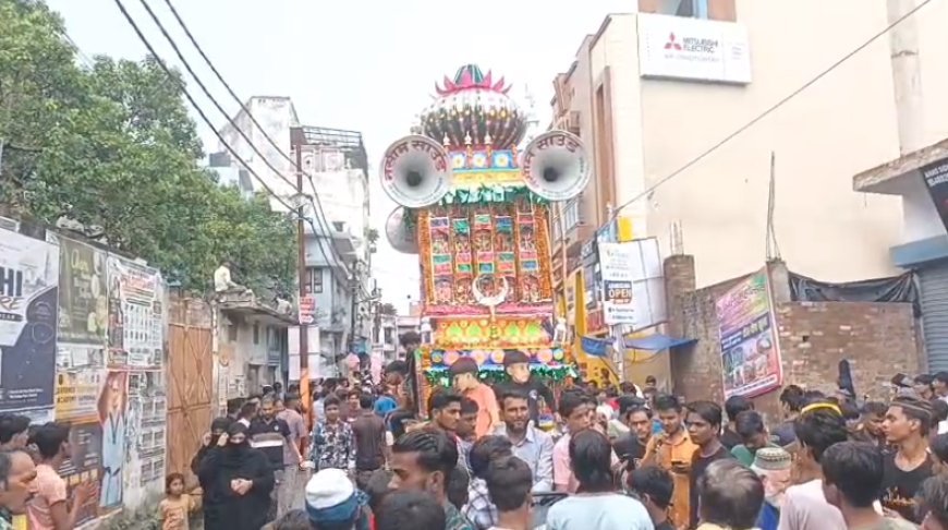 Sambhal: या हुसैन की सदाओं से गूंजा सम्भल, अकीदतमंदों ने निकाला ऐतिहासिक चेहल्लुम जुलूस, सुरक्षा के रहे कड़े इंतजाम