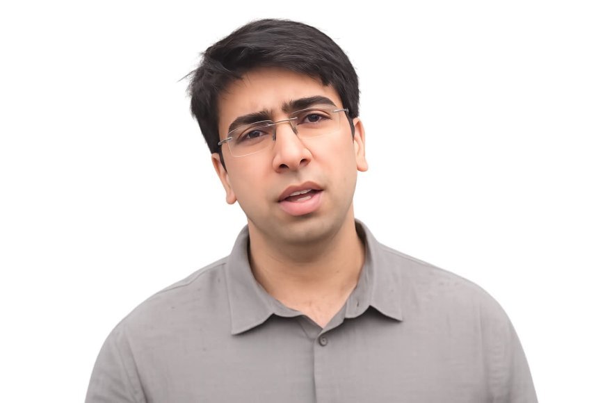 हर घर तिरंगा अभियान को बनाएं जन-आंदोलन, हाथरस जिलाधिकारी अतुल वत्स ने की अपील