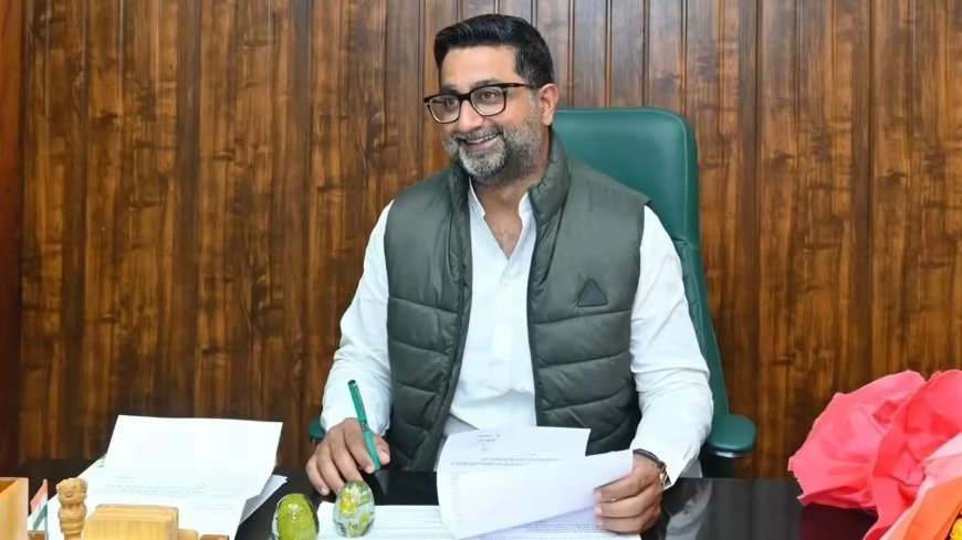 यूपी के सभी मदरसों में फहराया जाएगा तिरंगा, दानिश आजाद अंसारी ने दिए दिशा-निर्देश