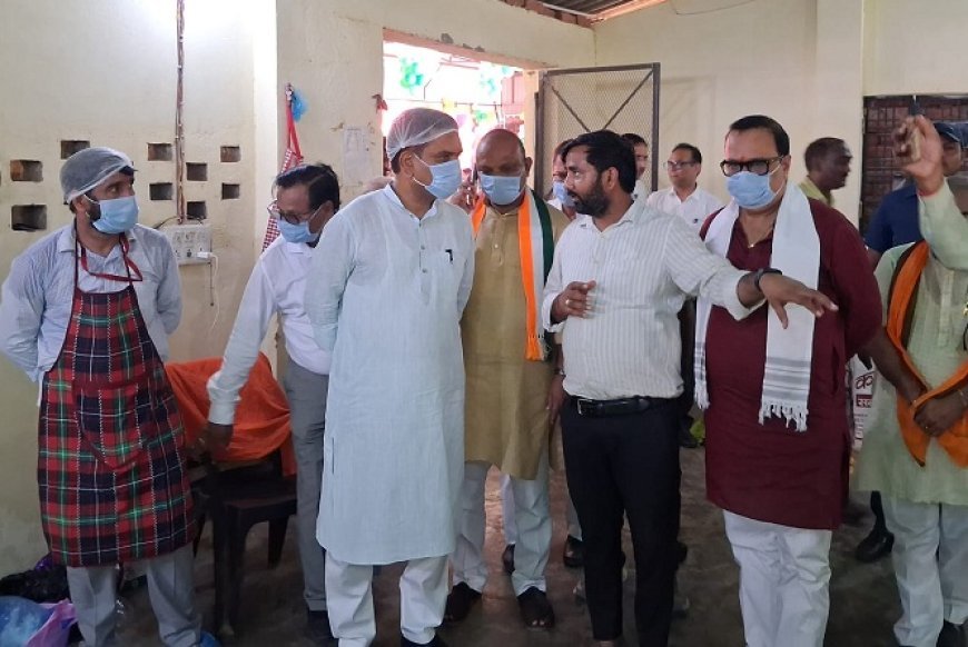Hardoi: प्रभारी मंत्री ने कल्याणी मसाले इकाई का किया निरीक्षण, अन्य उद्यम स्थापित करने को किया प्रेरित