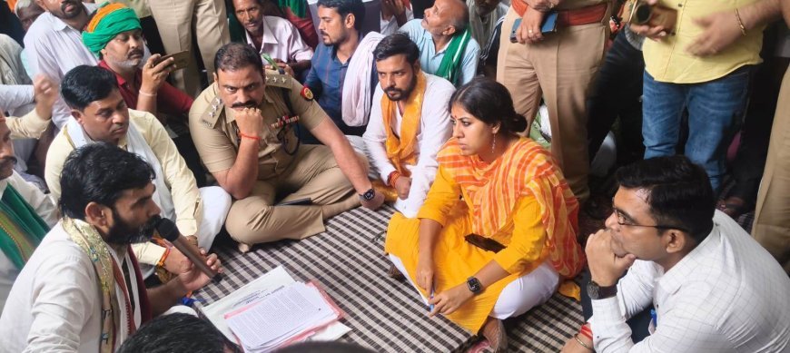 Hardoi News: संडीला तहसील में भारतीय किसान यूनियन भानु का प्रदर्शन, ज्ञापन सौंप उठाई मांगें