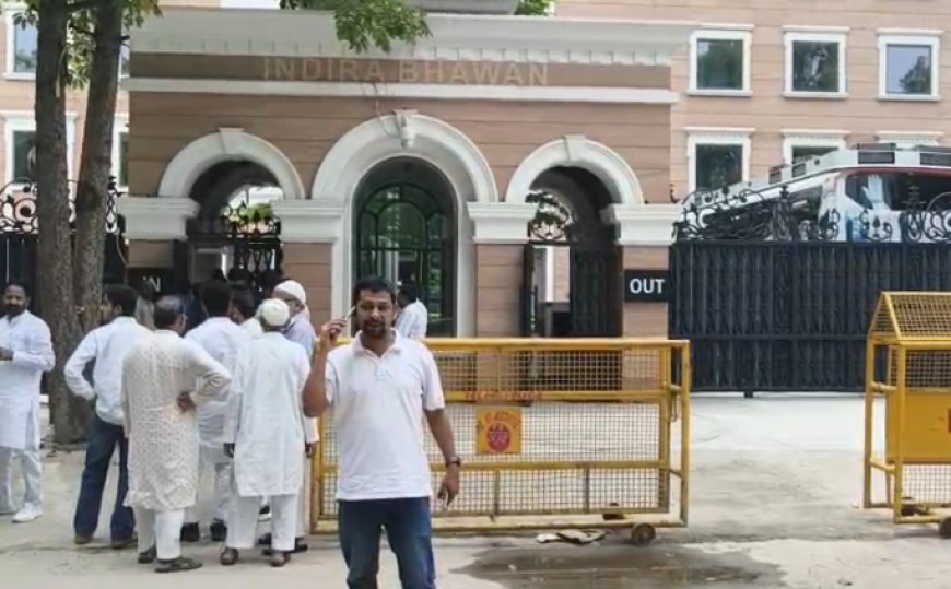कांग्रेस कार्यालय में पत्रकार जाहिद अंसारी से बदसलूकी का आरोप, 'तुम मुस्लिम हो' कहकर हॉल से निकाला