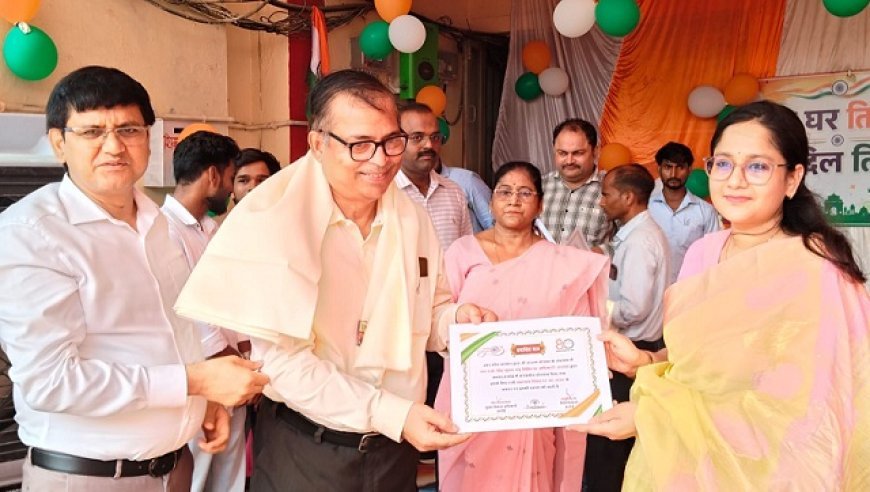 Hardoi: गौ संरक्षण योजना में उत्कृष्ट योगदान पर डॉ. ए.के. सिंह सम्मानित