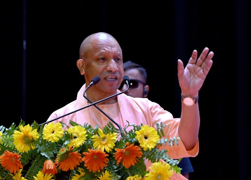 Gorakhpur: सपा सरकार पर सीएम योगी का हमला, बोले- पहले प्रदेश का विकास सैफई तक सीमित था