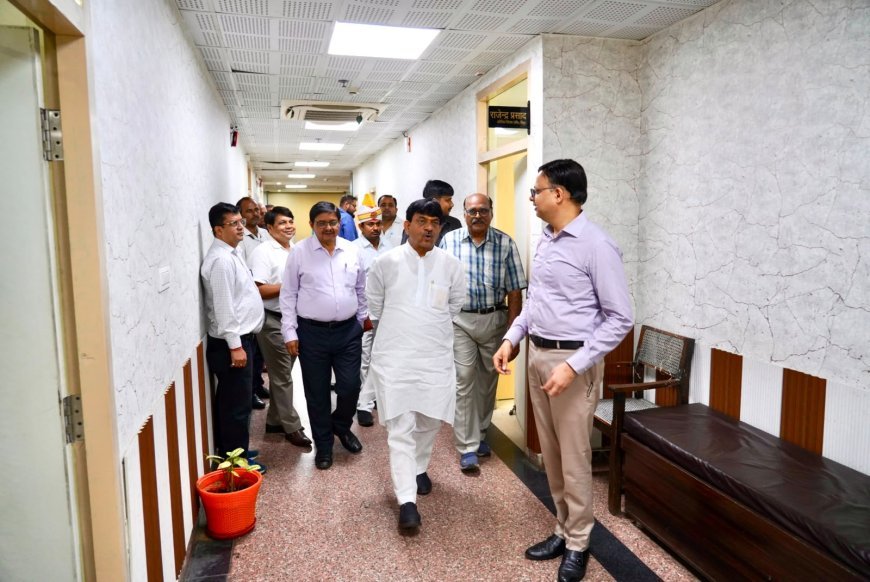 UP ITI Modernisation: यूपी के आईटीआई बनेंगे हाईटेक स्किल हब, कपिल देव अग्रवाल ने दिए आधुनिक ट्रेड और रोजगार से जोड़ने के निर्देश