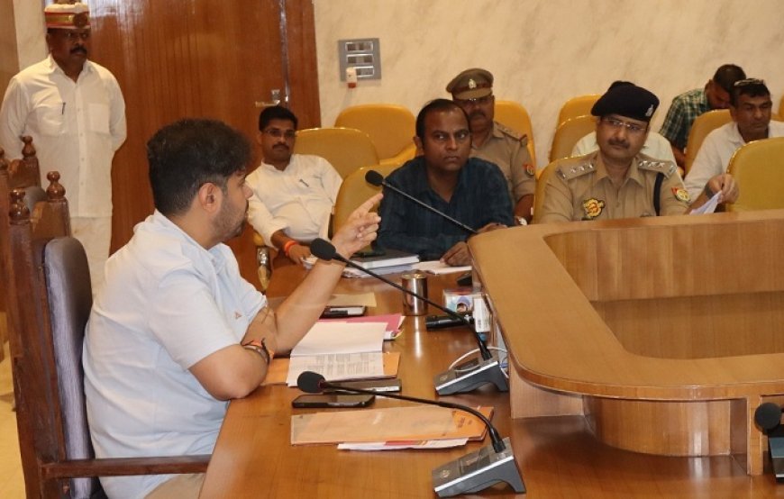 Hardoi: स्कूल वाहनों के चालकों का 25 अगस्त तक पुलिस वेरिफिकेशन अनिवार्य